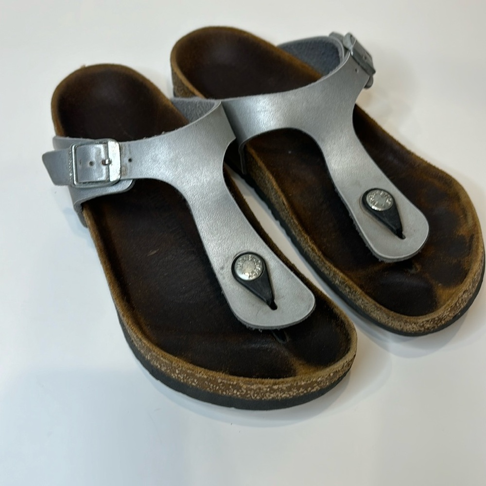 Birkenstock Silver Gizeh sandals